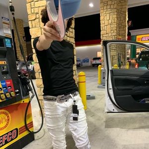 Meet your Posher, Zachary